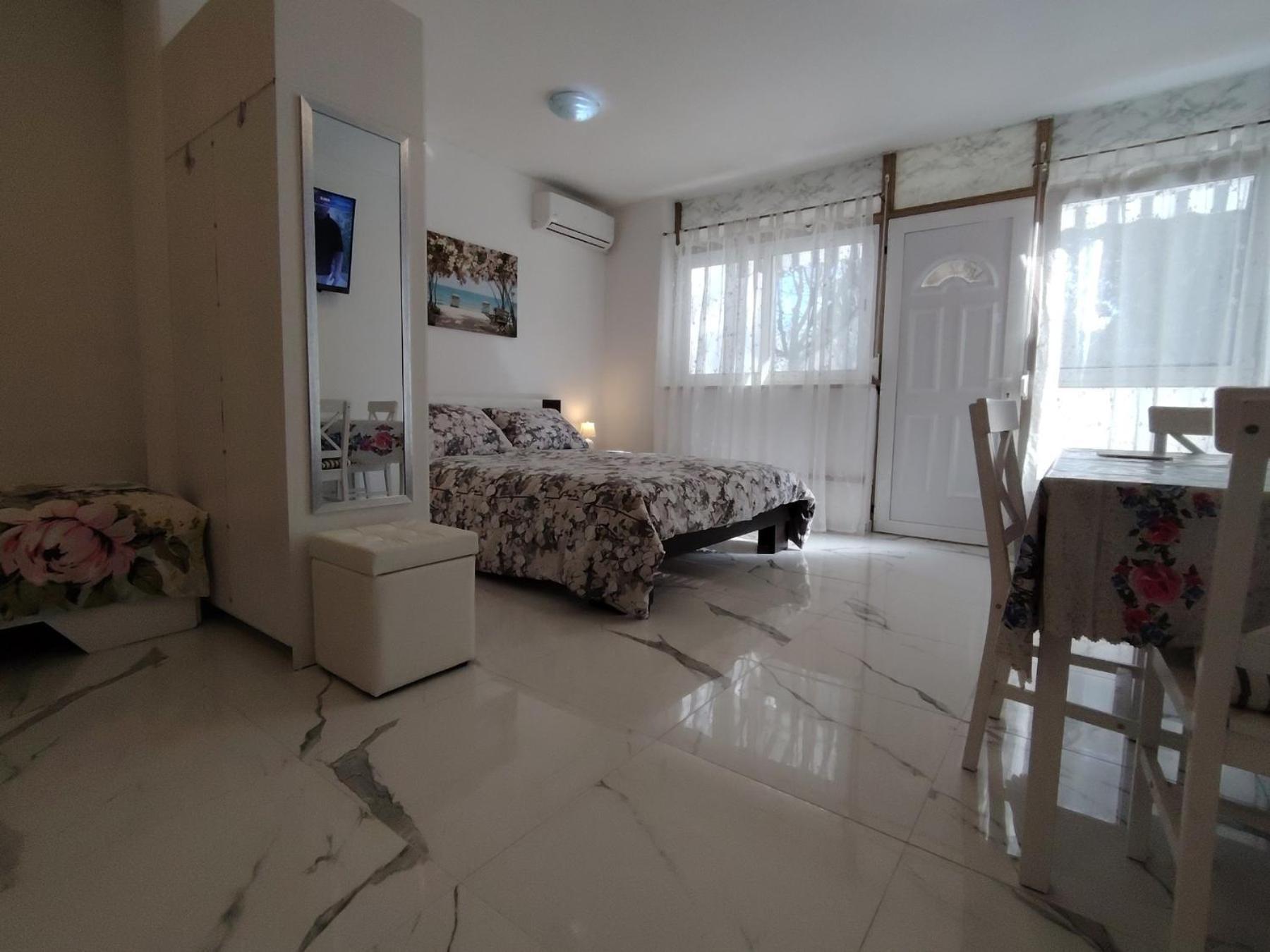Studio-Apartman Ella Porec Ngoại thất bức ảnh
